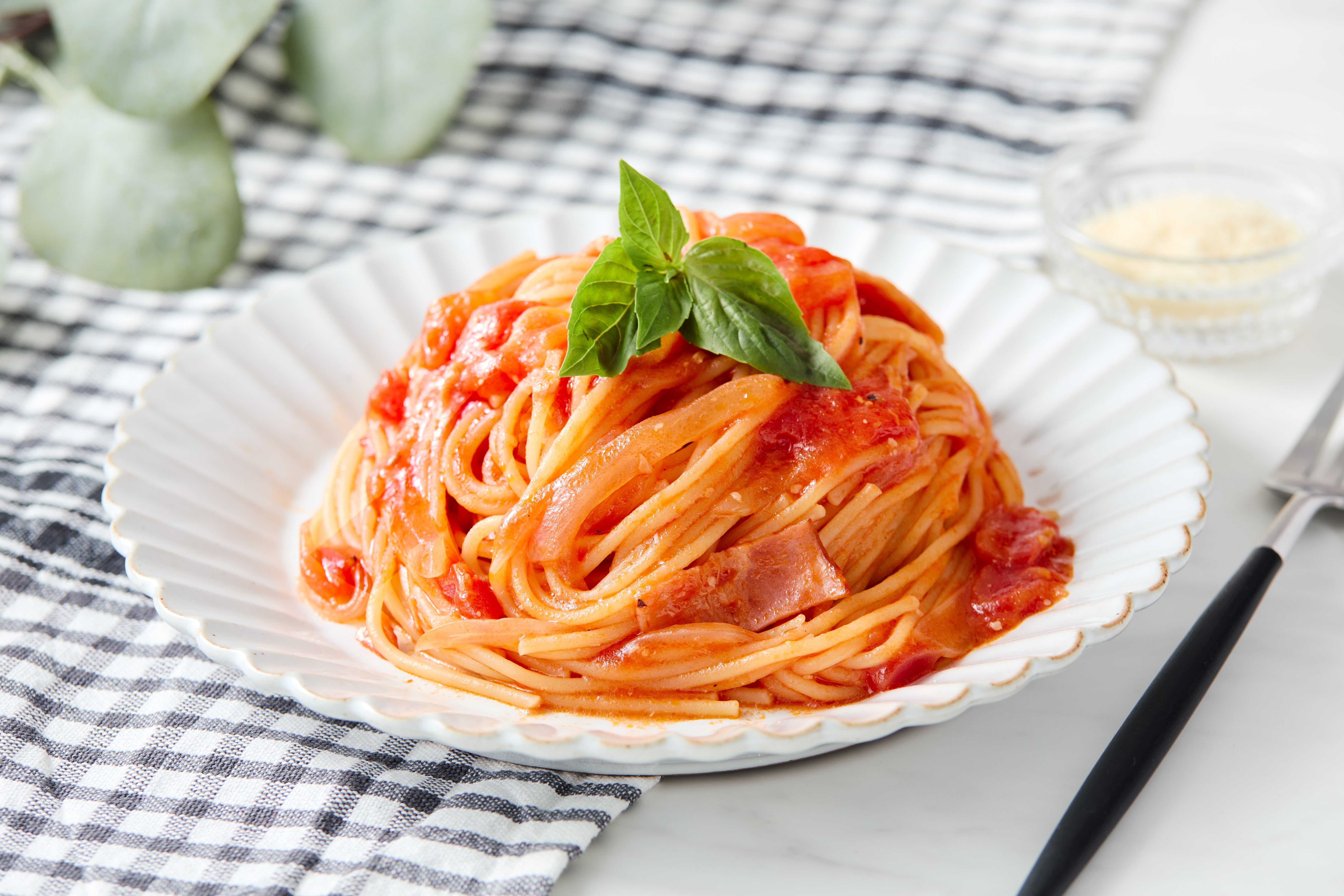 ツナとトマトのワンパンパスタ