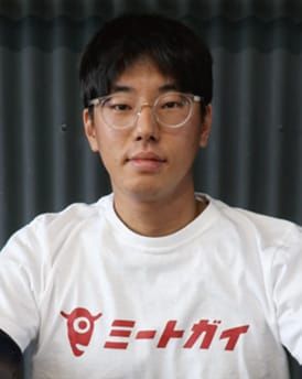 PRO'S PROFILE
