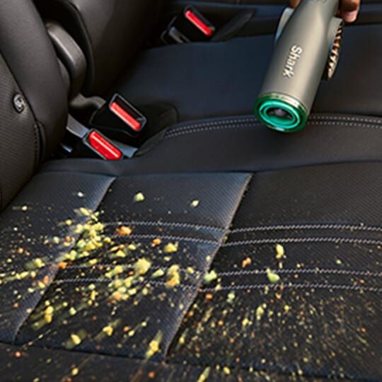 車内のほこりやゴミ掃除に